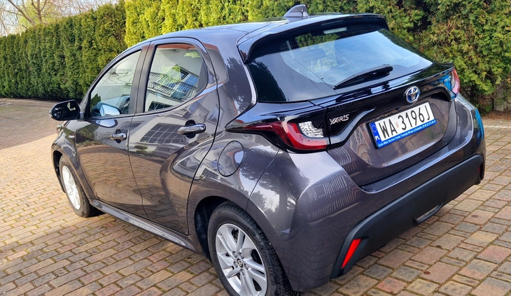 Toyota Yaris cena 71500 przebieg: 49000, rok produkcji 2021 z Warszawa małe 232